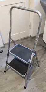 Household ladder magnet safety clip (Trittleiter Sicherung)