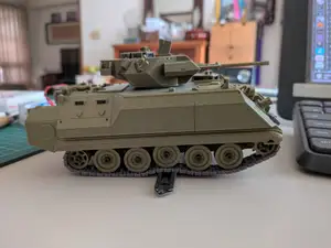 1/35 CM-21 APC (Taiwanese Variant of M113 APC), an RC Tank