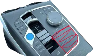 BMW I4 gear console storage