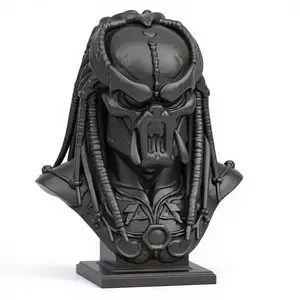 Very realistic Predator bust