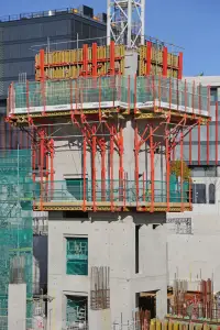 VARIO GT 24 Girder Wall Formwork in action