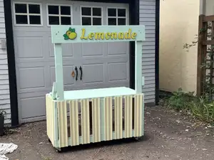 Multicolor Lemonade Stand Logo