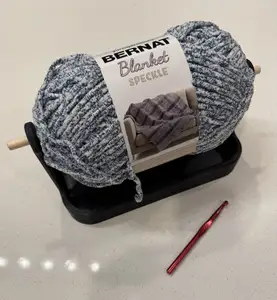 Jumbo Yarn Holder