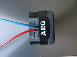 AEG 18V Pro Lithium Ion battery adapter (with mounts to use on a wall and .step file)