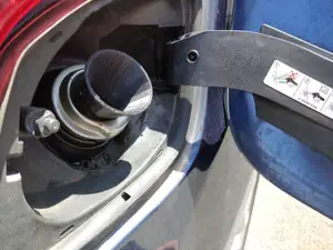GASOLINE ADDITIVE TANK ADAPTER FOR FORD FOCUS 3 TREND (HATCHBACK) 2011 (EU/FR)