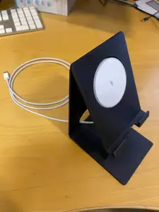 iPhone holder / stand with wireless charging integrated (NO MagSafe!)