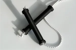 Simple Jump / Skipping rope Handles with skateboard bearings