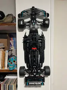 Wall Vertical Support LEGO MERCEDES-AMG F1 W14 E PERFORMANCE