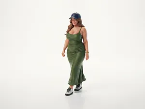 Dress And Hat Girl Figurine Female Figure 3D Printable