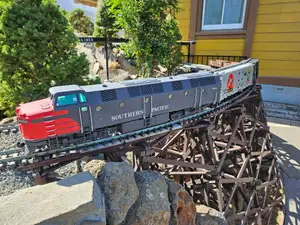 1:29 scale Southern Pacific and Rio Grande Configuration Krauss-Maffei ML 4000 Cab Unit G Scale Locomotive