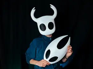 Hornet and Ghost Face Mask Silksong