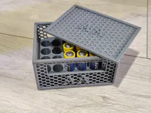 Skrzynka na baterie z pokrywką AA XXL 24sztuki / BiG box with lid for 24 AA batteries