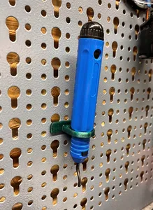 Pegboard Deburring Tool Holder – Wall-Mounted Organizer