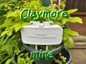 Claymore irrigation mine for gardeners