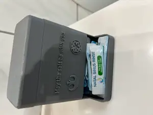 nasal rinse salt dispenser / Spender für Nasenspülsalz