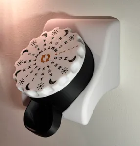 45° wall mount for pill dispenser v2.0 for one-handed operation (dia. 95mm)