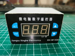 XH-W1308 thermostat housing on DIN rail