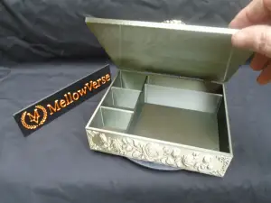The Secret Rose Garden – Victorian Jewelry Box - MellowVerse