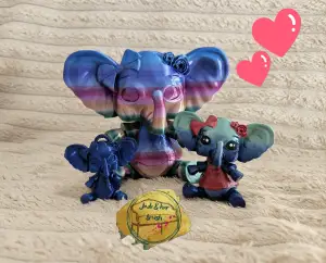 *flexi toy keyring Valentines Elephant ball jointed doll*