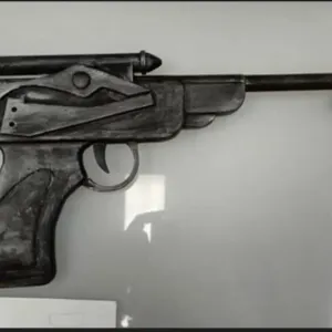DL-18 blaster