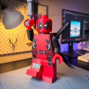 The FREE Deadpool Modular Figure!