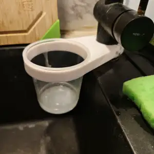 Drip cup for the kitchen sink