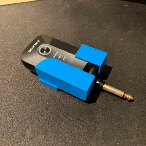 Nux Mighy Plug Pro belt holder