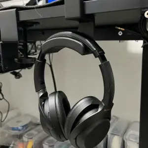 Headphones Holder