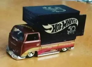 HOT WHEELS T2 VW KOMBI CARROCERIA BAÚ