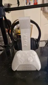 xbox theam headphones  holder