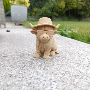 Summer Cow — the Vacation Highland Cow