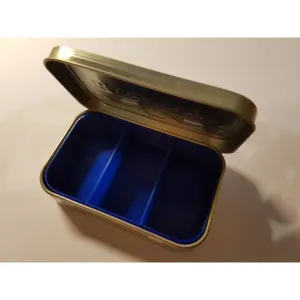 Case for candy Barkleys; Altoids 3 compartments