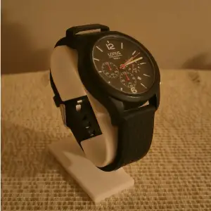 Watch_stand