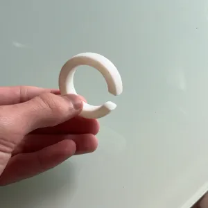Curtain clip