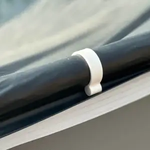 Pool clip suitable for 48 mm pool frame