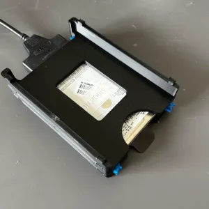 Simple stackable 3.5 drive tray