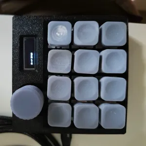 mini pad 12 keys and sound control with 0.91" oled screen