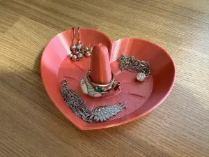 Heart jewelry holder