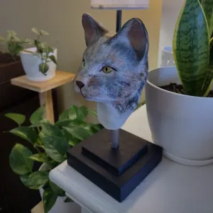 cat bust