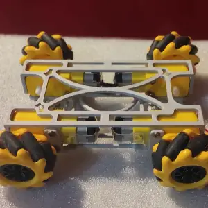 Soporte para motorreductores y Arduino