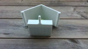 flat bird feeder