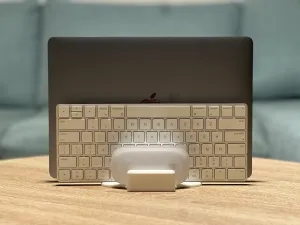 MacBook (Laptop), Keyboard, and Magic Mouse Stand