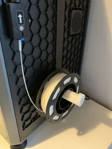 Bearing-mounted filament holder