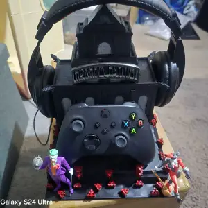 Harley Quinn joker and arkham headphone n controller holder