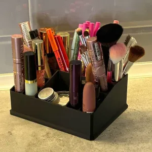 Makeup box/organizer