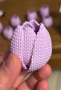 Knitted Tulip with Stem