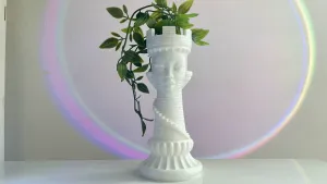 RAPUNZEL'S TOWER ROOK/PLANTER/CHESS PIECE