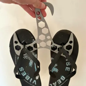 sandle hanger