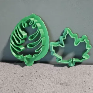 2 leaf cookiecutters 1.0