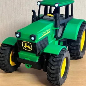 Радиоуправляемый трактор John Deere